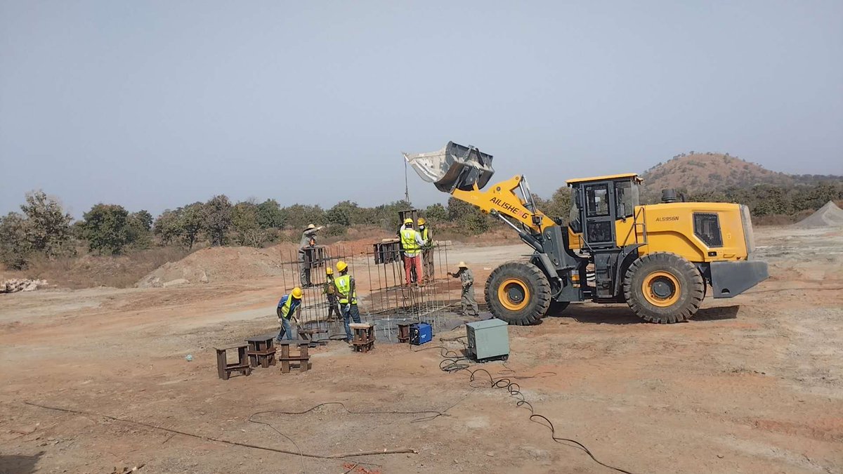 ailishengglobal's tweet image. ALS956N Loader: Power, Precision &amp;amp; Unstoppable Versatility

From coal stockpiles to grain silos – one machine, infinite adaptations.

#LoadersThatLast #HeavyEquipment #ChineseEngineering #AILISHENG