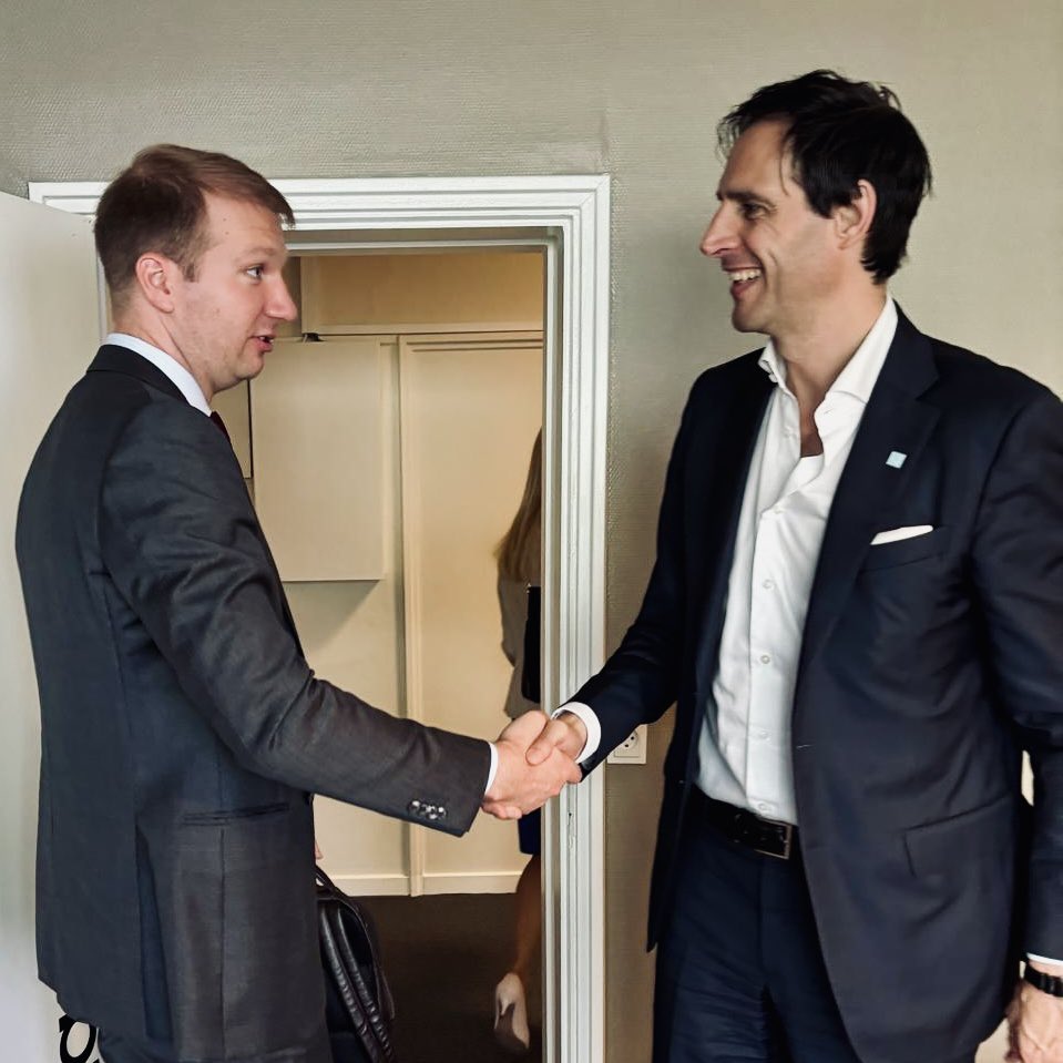 WBHoekstra's tweet image. Very good meeting with 🇱🇻 Minister @Kaspars_Melnis_ this morning before our discussion on our 2040 climate target.
We will use the weeks to come to continue the conversation on 2040 and our road to Belém.
