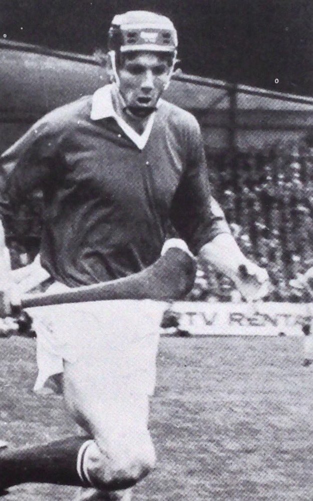 One of our greatest ever hurlers and dual players was Ray Cummins. 5 All stars, 2 in football and 3 hurling. 12 munster senior medals, 5 All ireland medals &amp; 5 league titles. The maestro from Blackrock was a special talent who had the X factor  #RayCummins #Cork #Blackrock