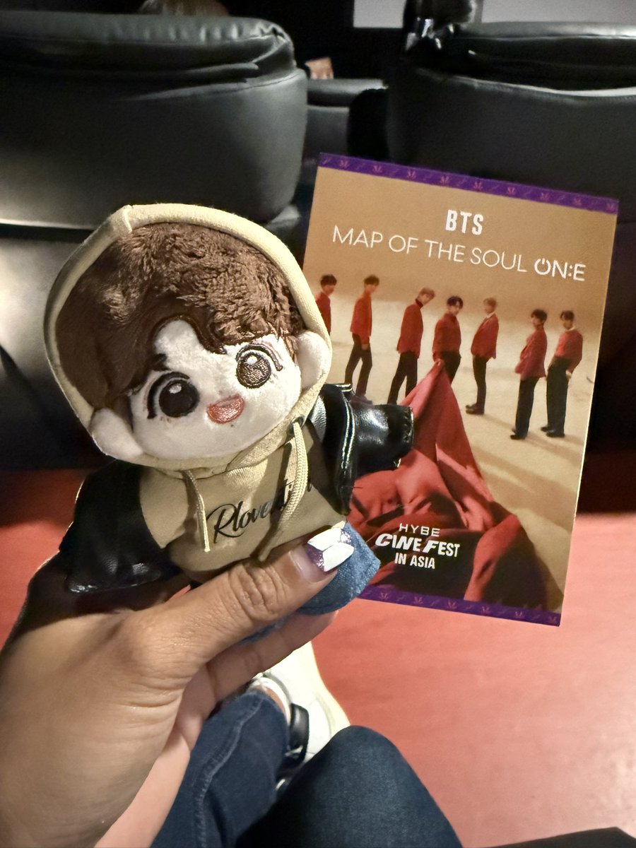From online streaming to dvd/bluray (to digicode) and now in cinemas, it still feels good to watch it like the first time 💟

#HYBECINEFESTINASIA #BTS