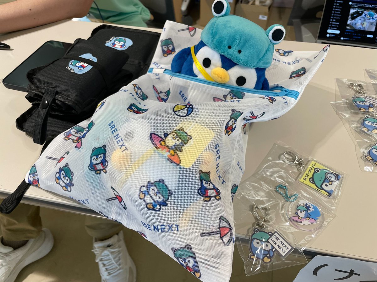 srenext's tweet image. 「スポンサースタンプラリー」及び「けろぺんを探せ!」の景品交換を受付にて行っております!イベント会場内を巡って景品をゲットしましょう🐸🐧
#srenext