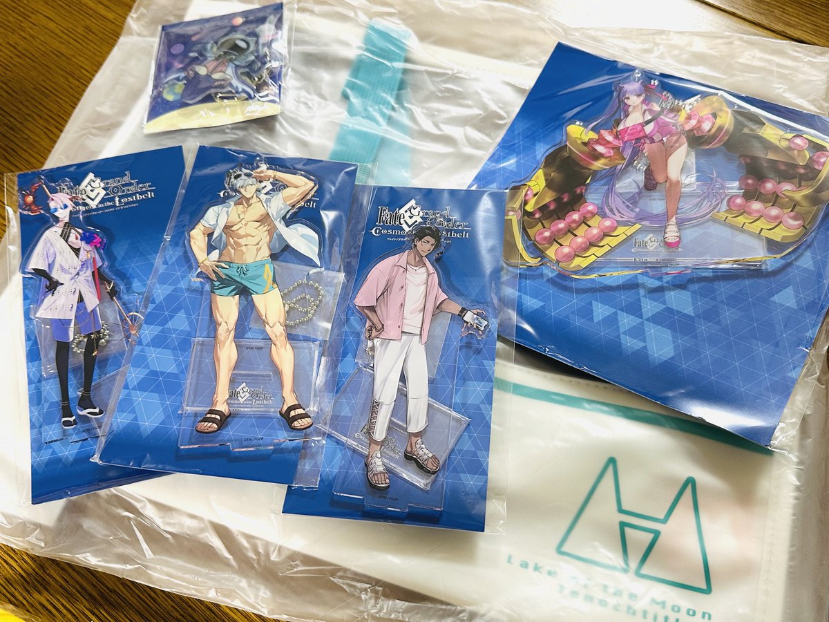 わーーーーい！！！！パバナっちとマイスウィートラヴたちのグッズ来た☀️🌴