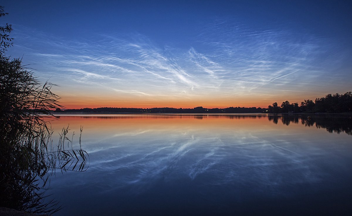 #FelizViernes 
La imagen del día #NASA 
apod.nasa.gov/apod/ap250711.…
#HappyFriday