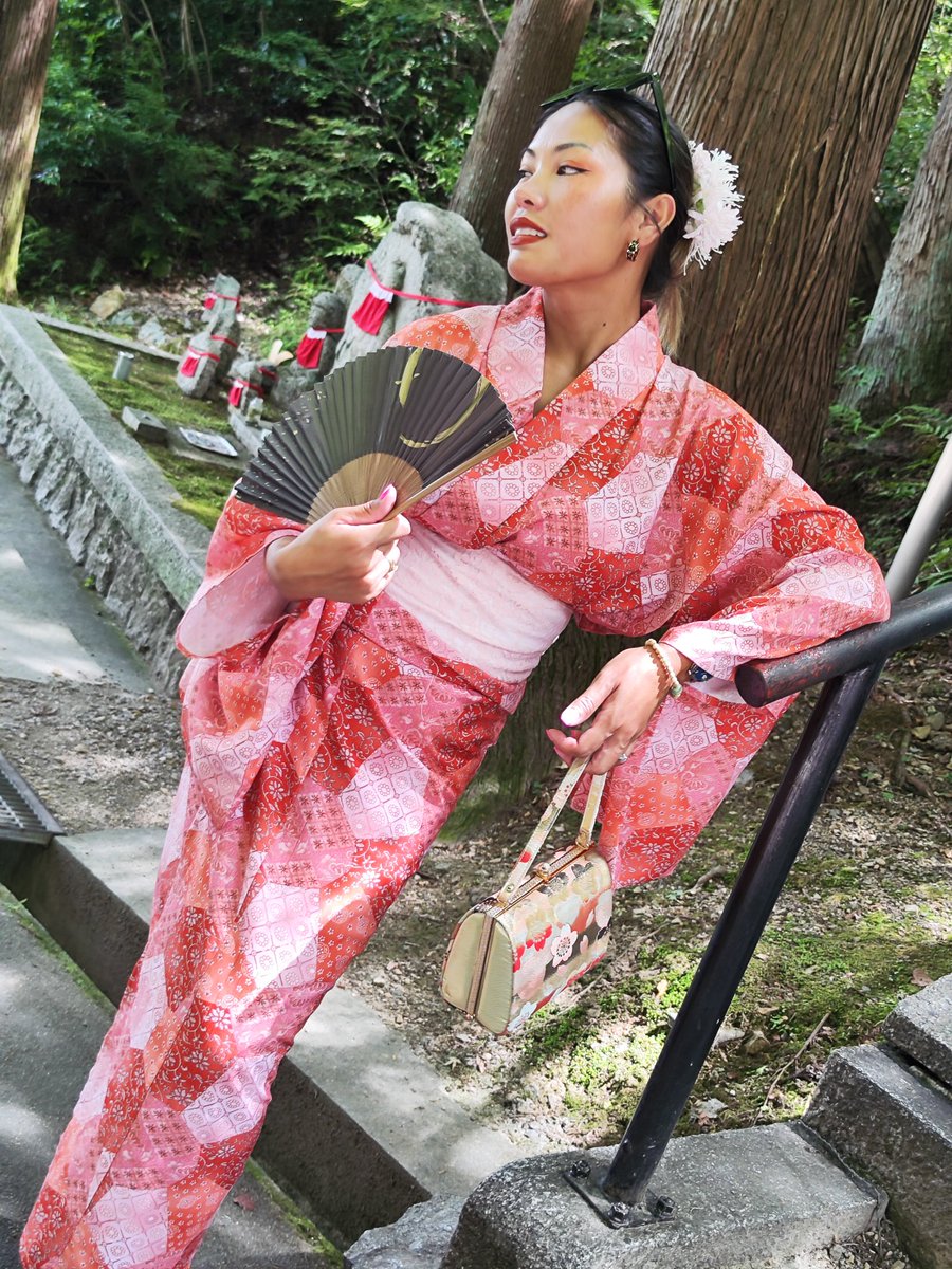 poopea_pons's tweet photo. Not a geisha. Just good at distractions☺️ https://t.co/sBCcZ9w8CT