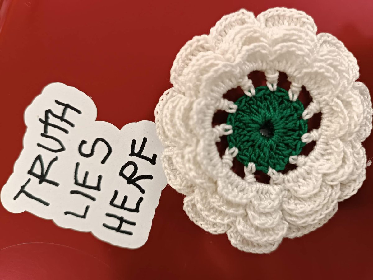 On this day, 30 years ago, 8372 Bosniak civilians were brutally murdered. 

They were killed after Serbian forces attacked the UN "safe area" in #Srebrenica 

To this day, there is denial in #Serbia about #SrebrenicaGenocide. 

#Srebrenica30 ⚪️ #WeWillNeverForget