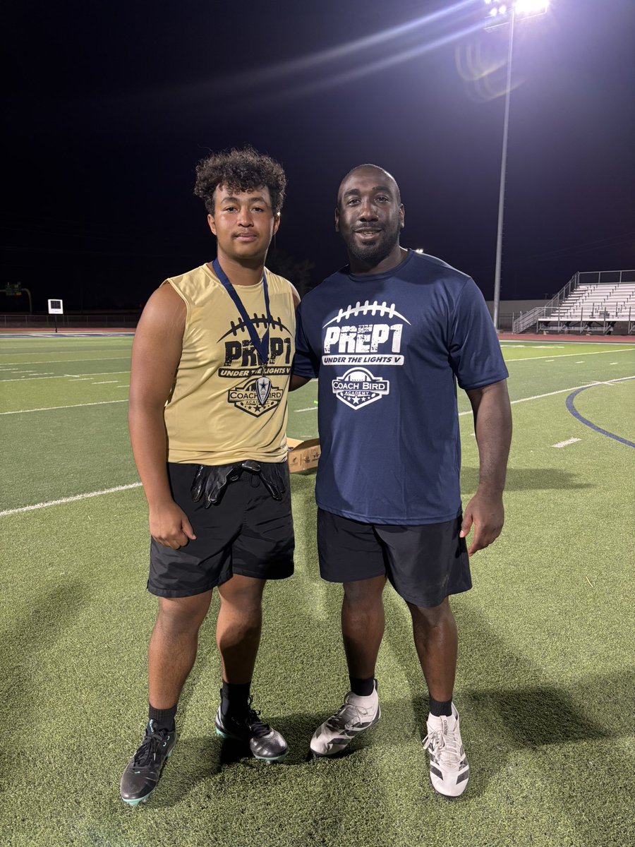 RgzAnthony's tweet photo. Had fun tonight at the @Prep1USA Under the lights camp! 

@Prep1USA @Moncada_FHS @RTorres_lll @Coach_MattReyes @Coach_Fama @TXFHSCougars @epfranklinfb https://t.co/44Z4hvuf9b