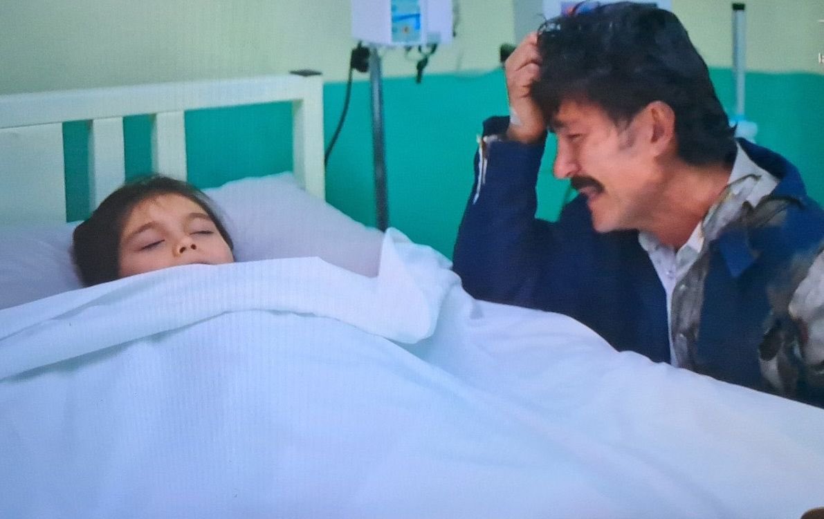 AmanecerNovelaF's tweet image. Aplausos #FernandoColunga su escena con sus niños #Leonel #Gustavo #pau 🥲🥲🥲
