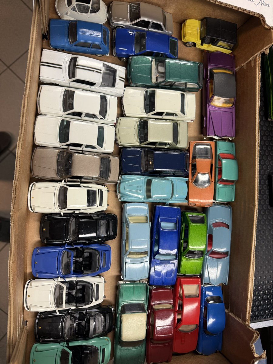Obsoleti! Dinky Toys Gama Corgi Politoys Mebetoys ecc. #tinycars #diecast #vintage #obsolete #corgitoys #dinkytoys #politoys #mebetoys #scala143 #modellini
