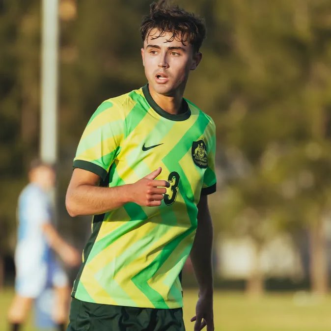 🚨🇦🇺 OFFICIAL | Liam Bonetig (20) has signed a 3-year contract with Melbourne City, ‘following an agreement with Celtic’. 💙🤍✅

Michael Petrillo (MCFC DoF):
“Liam is a talented young defender with significant potentia.”