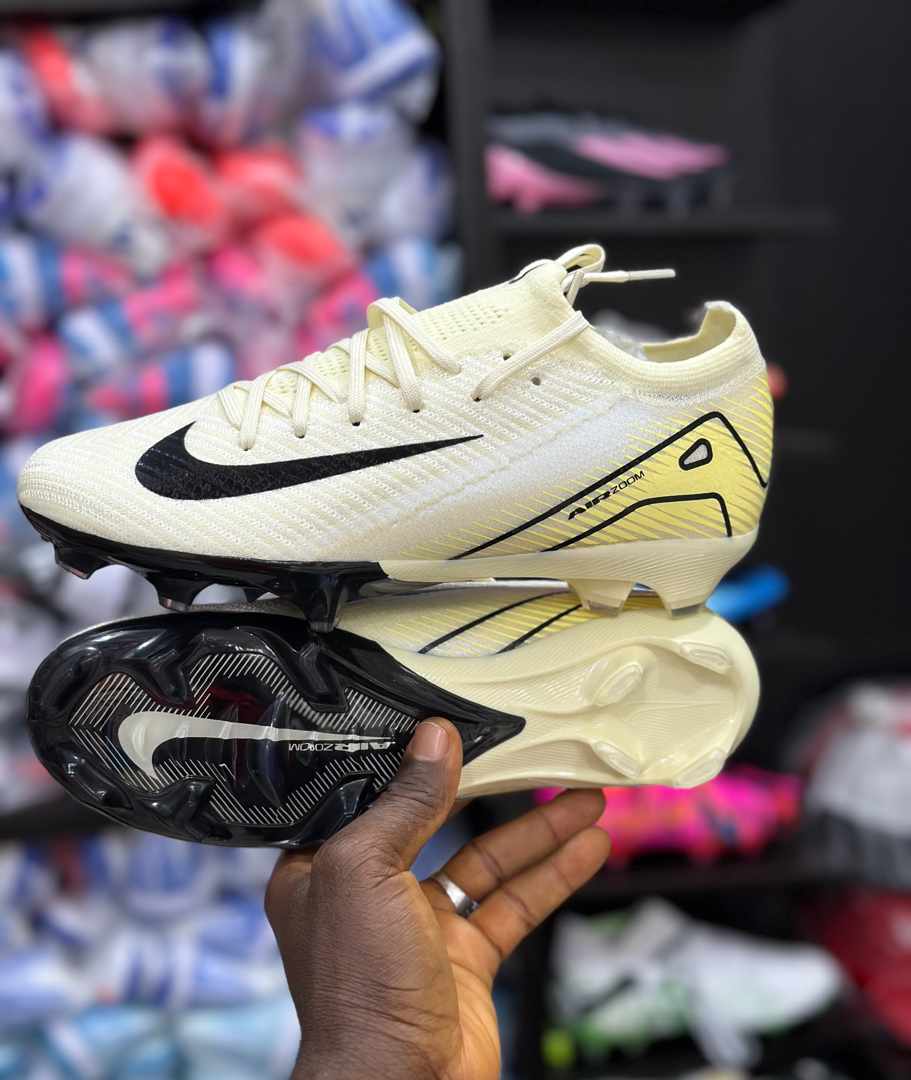 Football Boots 

🔖 ₦49,000

📍 Kaduna