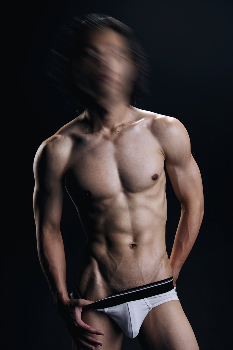 剛加入spa行的師傅
只能說太優秀了😚😚😚
喜歡可以留言
看師父要不要公佈他的預約方式

想紀錄自己、身材、屌型、形象皆可討論
價格實惠，歡迎預約🥰

#人像攝影 #體態紀錄 #男體攝影 
#photography #malephoto 
/
📷： me