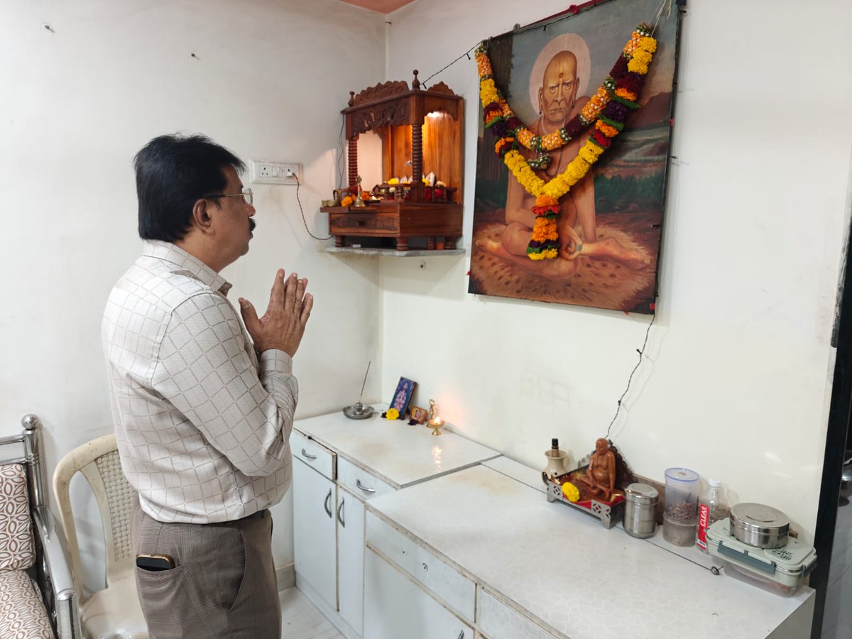 गुरुपौर्णिमा उत्सवानिमित्त विभागात आयोजित विविध कार्यक्रमांना उपस्थिती लावून सर्वांना गुरुपौर्णिमेच्या हार्दिक शुभेच्छा दिल्या.