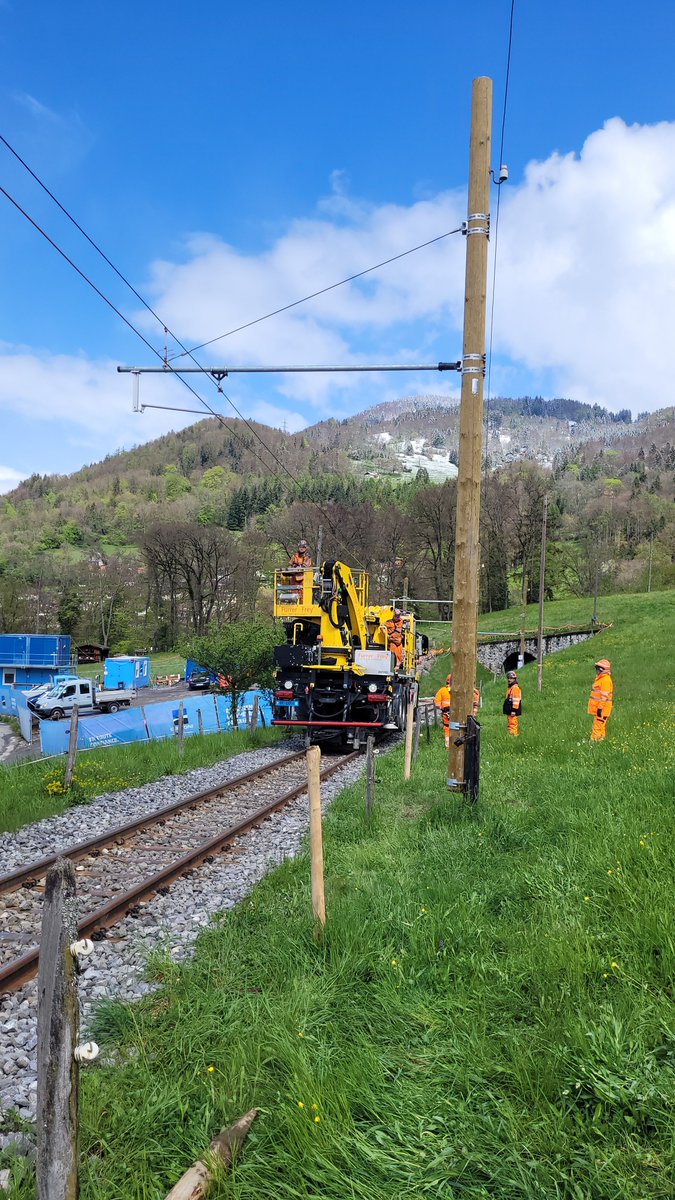 NoelDolphin's tweet image. Today I will be mainly thinking about.... some lines in Switzerland are still installing wooden masts and I quite like it.