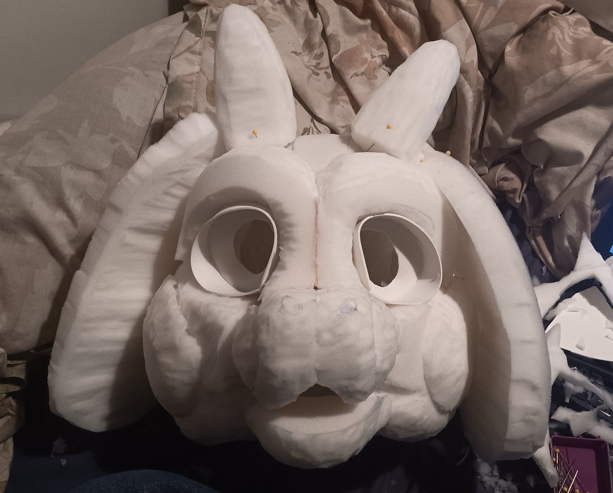 spoinglyboingly's tweet image. Working on a deltarune ralsei fursuit or whatever...