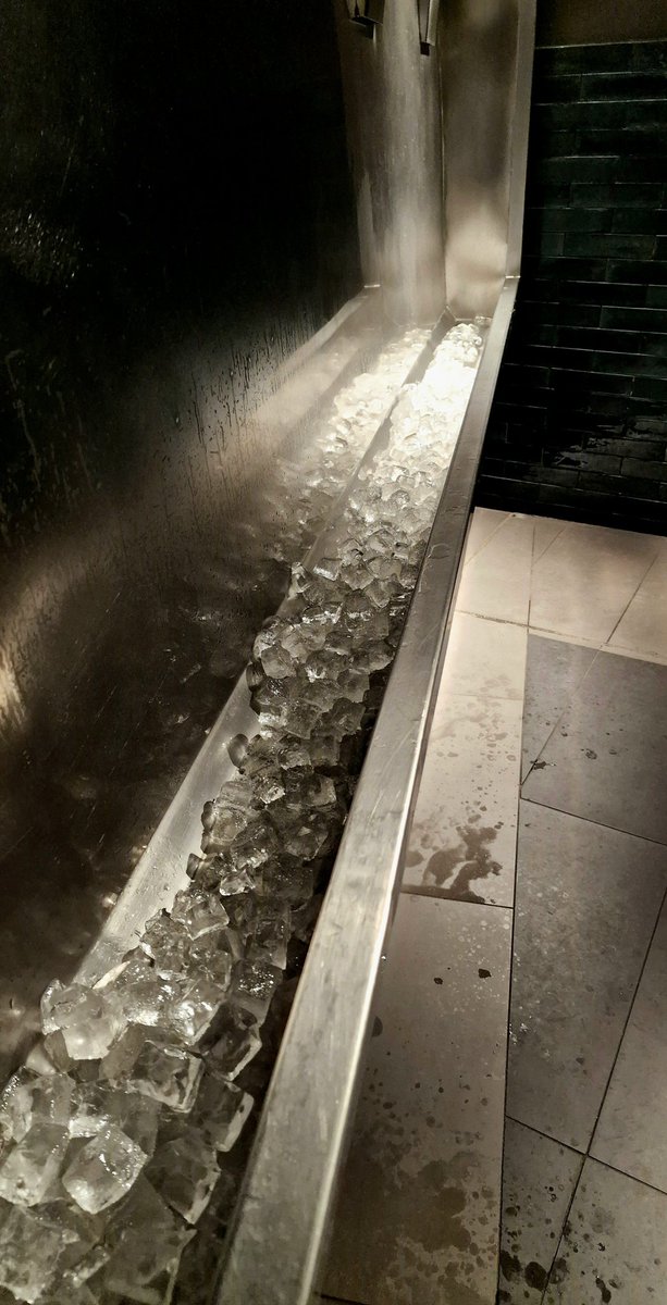 Grimey_Lad's tweet image. Chillin' at Gleis//Garten, Vienna! 🚻 Stepped into the men's restroom and was blown away by this urinal—looking like a cascade of thousands of ice cubes! ❄️✨ Sleek, modern, and oh-so-cool. #ViennaVibes #GleisGarten #CoolDesign #UrbanChic #RestroomGoals"