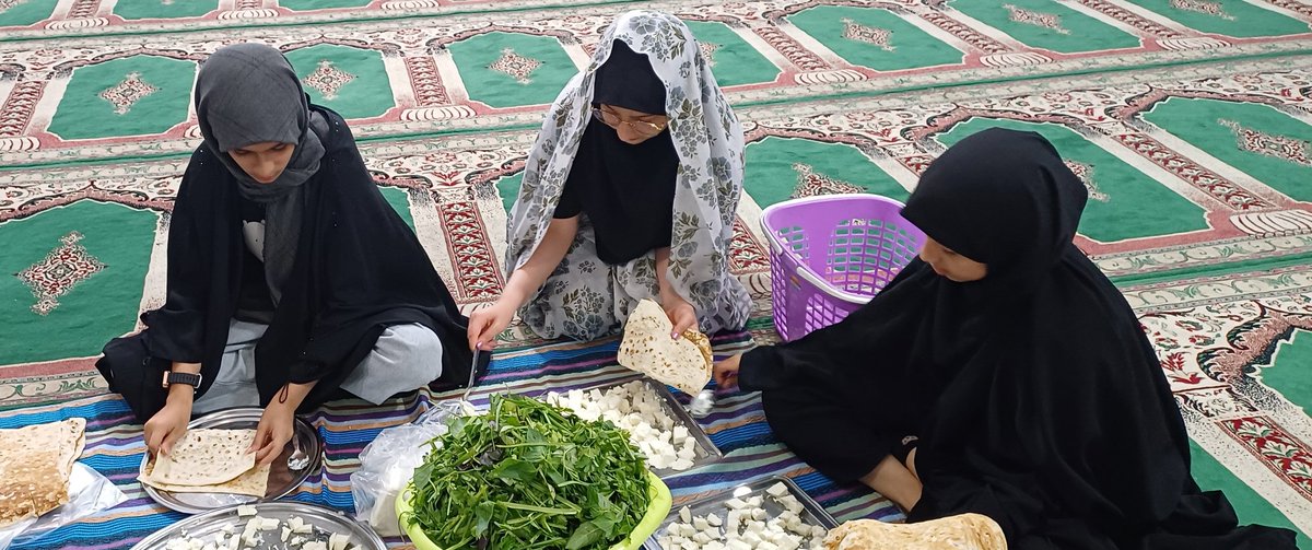 mazlomm76's tweet image. نوجوونای امام حسینی در حال بسته بندی نذورات مردمی محلمون
#حب_الحسین_یجمعنا
#ایران_کربلایی
#مشهدسر_حسینی