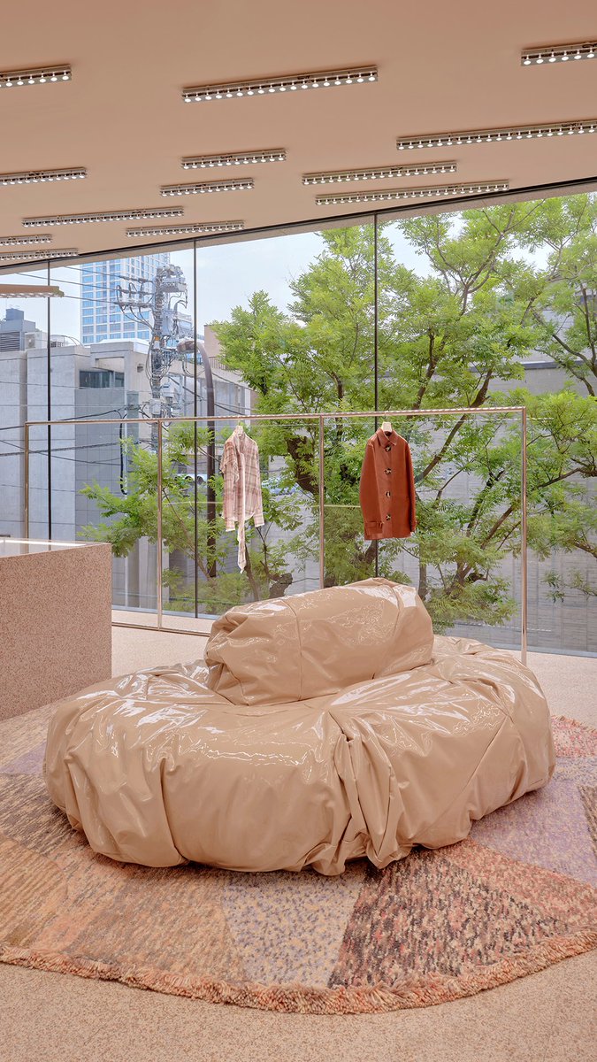 acnestudios's tweet image. Acne Studios Aoyama
A new flagship store in the heart of Tokyo’s Aoyama district. A design collaboration between Acne Studios creative director Jonny Johansson and Swedish architecture studio Halleroed, inspired by the intimate scale of Tokyo’s landscape. Creative collaborators…