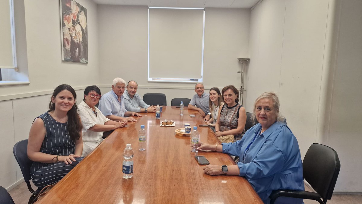 ASAPME Aragón (@asapme) on Twitter photo EL Comité de <a href="/unicef_es/">UNICEF España</a> en Aragón ha visitado las instalaciones de <a href="/ASAPME/">ASAPME Aragón</a> Aragón para establecer alianzas en materia de #SaludMental #infantojuvenil entre ambas organizaciones ¡Gracias por vuestra visita!
<a href="/UNICEFmedia/">UNICEF Media</a> EL Comité de <a href="/unicef_es/">UNICEF España</a> en Aragón ha visitado las instalaciones de <a href="/ASAPME/">ASAPME Aragón</a> Aragón para establecer alianzas en materia de #SaludMental #infantojuvenil entre ambas organizaciones ¡Gracias por vuestra visita!
<a href="/UNICEFmedia/">UNICEF Media</a>