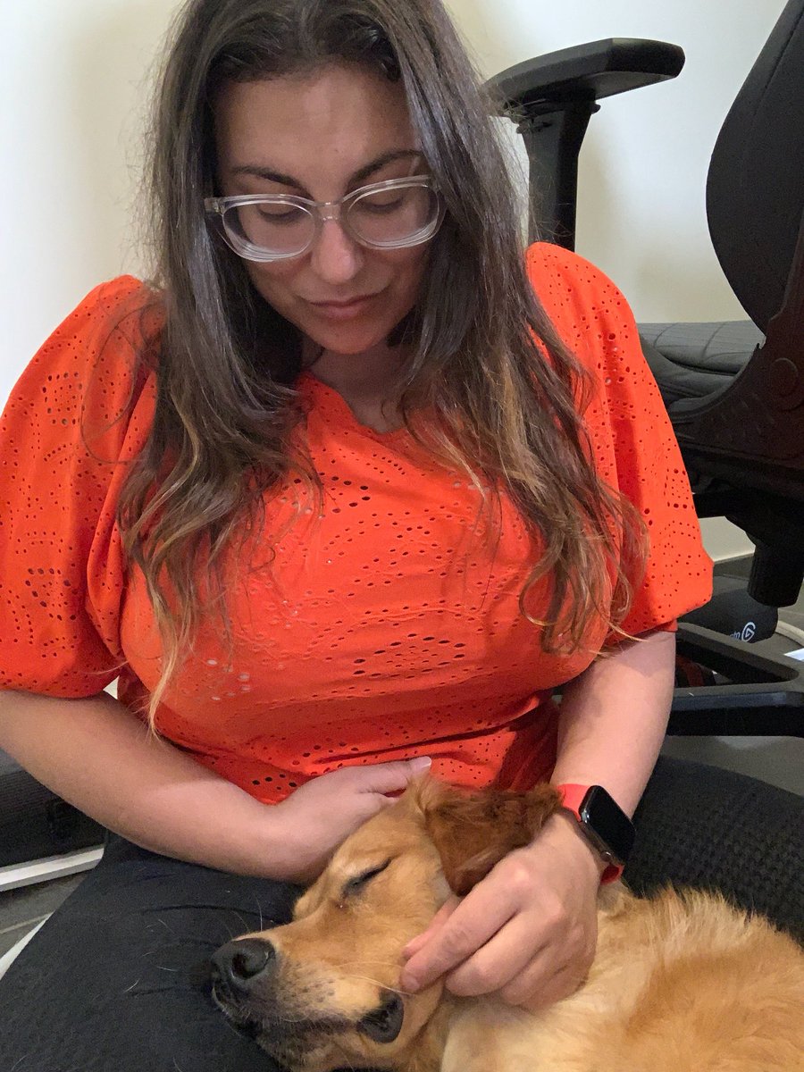 NataliaGrand1's tweet photo. She’s curled up on my lap… but you should see how I pose when she’s not around 😉📸🐾
#OnlyFansModel #SoftTease #ClassyAndConfident #ModelVibes #CurvesInControl #ElegantEnergy #SubtleButSexy #DogMomLife #ContentWithStyle #PrivatePreview https://t.co/s6s755cOIo