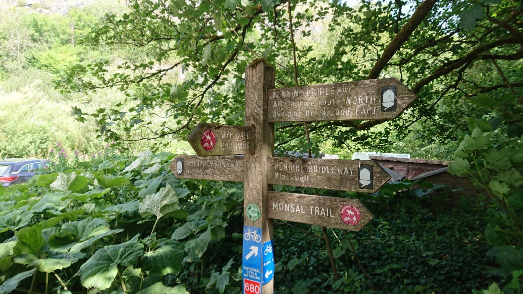Bambigoesforth's tweet photo. A wonderful week at Beechcroft Farm. Here's an array of local #fingerposts for #fingerpostfriday
#walking #summer #Derbyshire
@FingerpostFri https://t.co/clnwafP3Rt