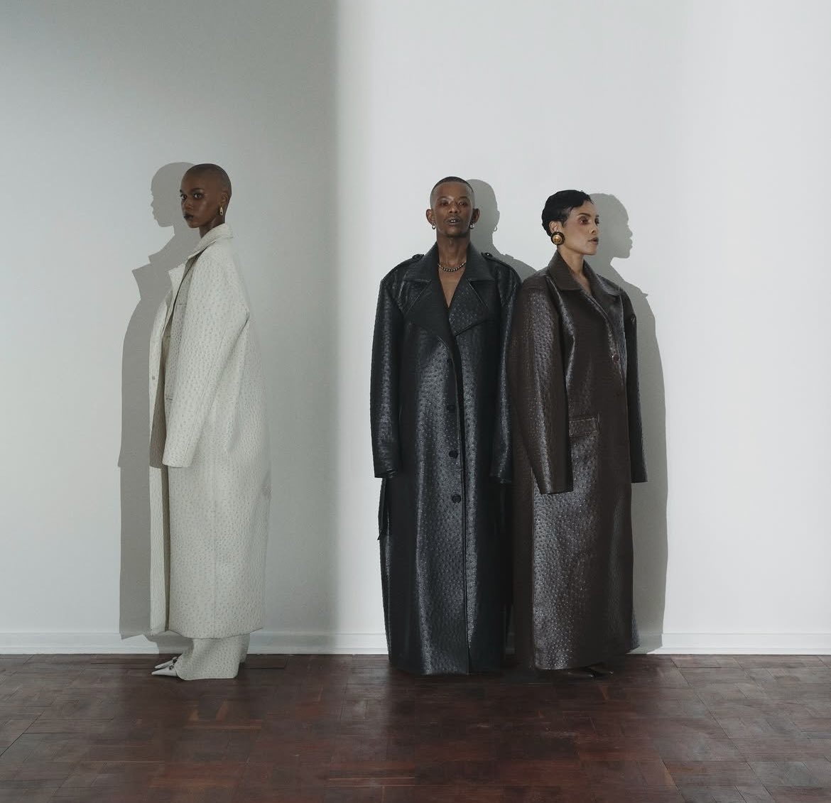 Previdar's tweet image. Born from introspection, built on brotherhood, and cloaked in unapologetic edge, @NtwanaOfficial is South African luxury with a pulse.

Founded by Mikhail Brown and Mmiso Luphondo, the brand reimagines fashion as emotion in motion, blending oversized silhouettes with tactile…