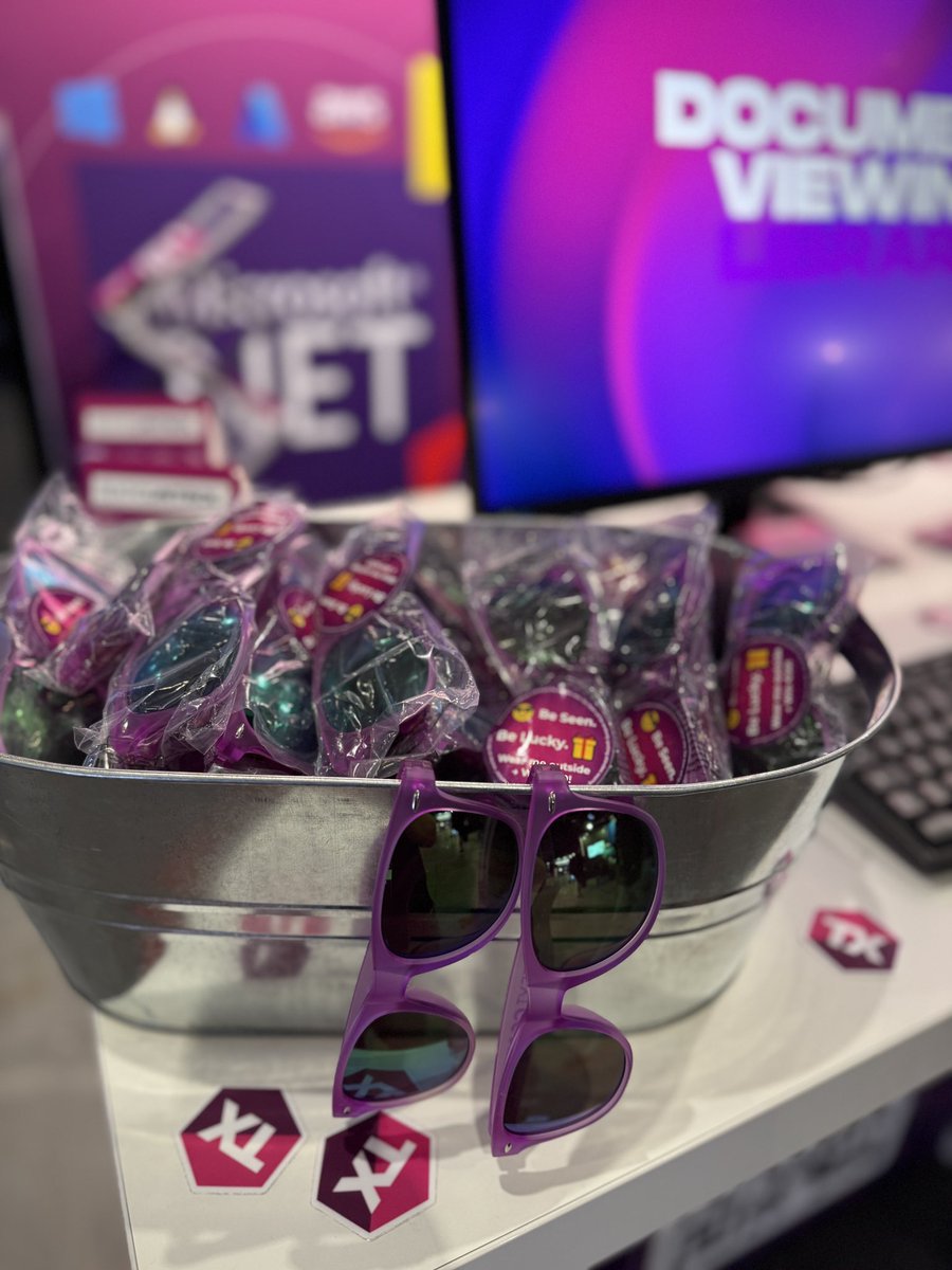 Good morning, #wearedevelopers! We hope you had a great time at the booth crawl and party last night, just like we did. Another day, another opportunity to enter our #ps5 raffle and to get your Text Control sunglasses. Have a fantastic conference day!