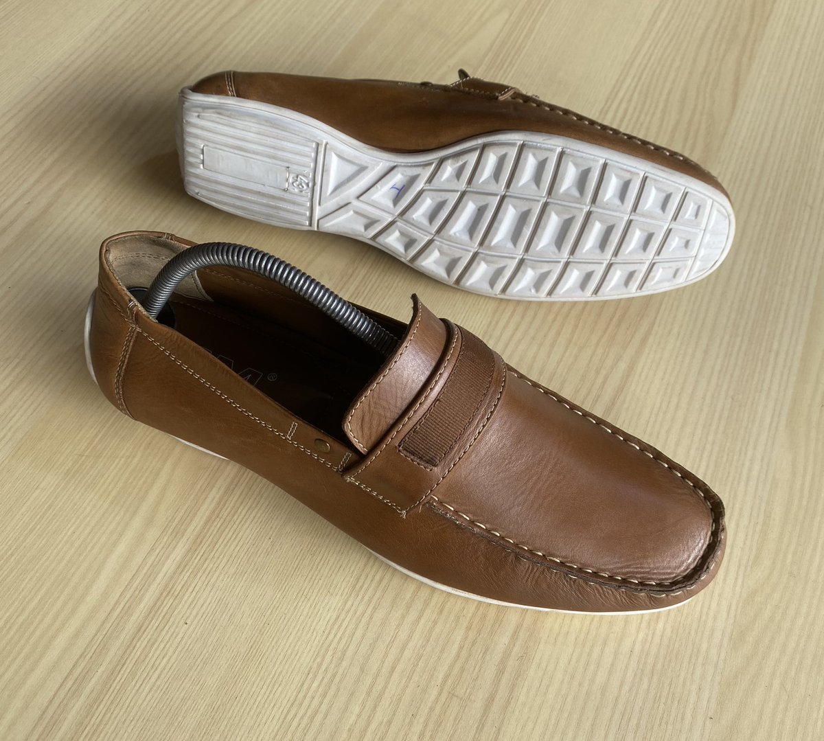 ELIAS🦁 (@eliaskaneke) on Twitter photo Welcome
Shoes size 43/9
Style loafers shoe
Material leather
WhatsApp:+255675535908
Mtanzania mwenzetu,tumshike mkono🔥🔥
Dm <a href="/IssaSwaleh84853/">Mudini_genuine</a> 🙌 Welcome
Shoes size 43/9
Style loafers shoe
Material leather
WhatsApp:+255675535908
Mtanzania mwenzetu,tumshike mkono🔥🔥
Dm <a href="/IssaSwaleh84853/">Mudini_genuine</a> 🙌
