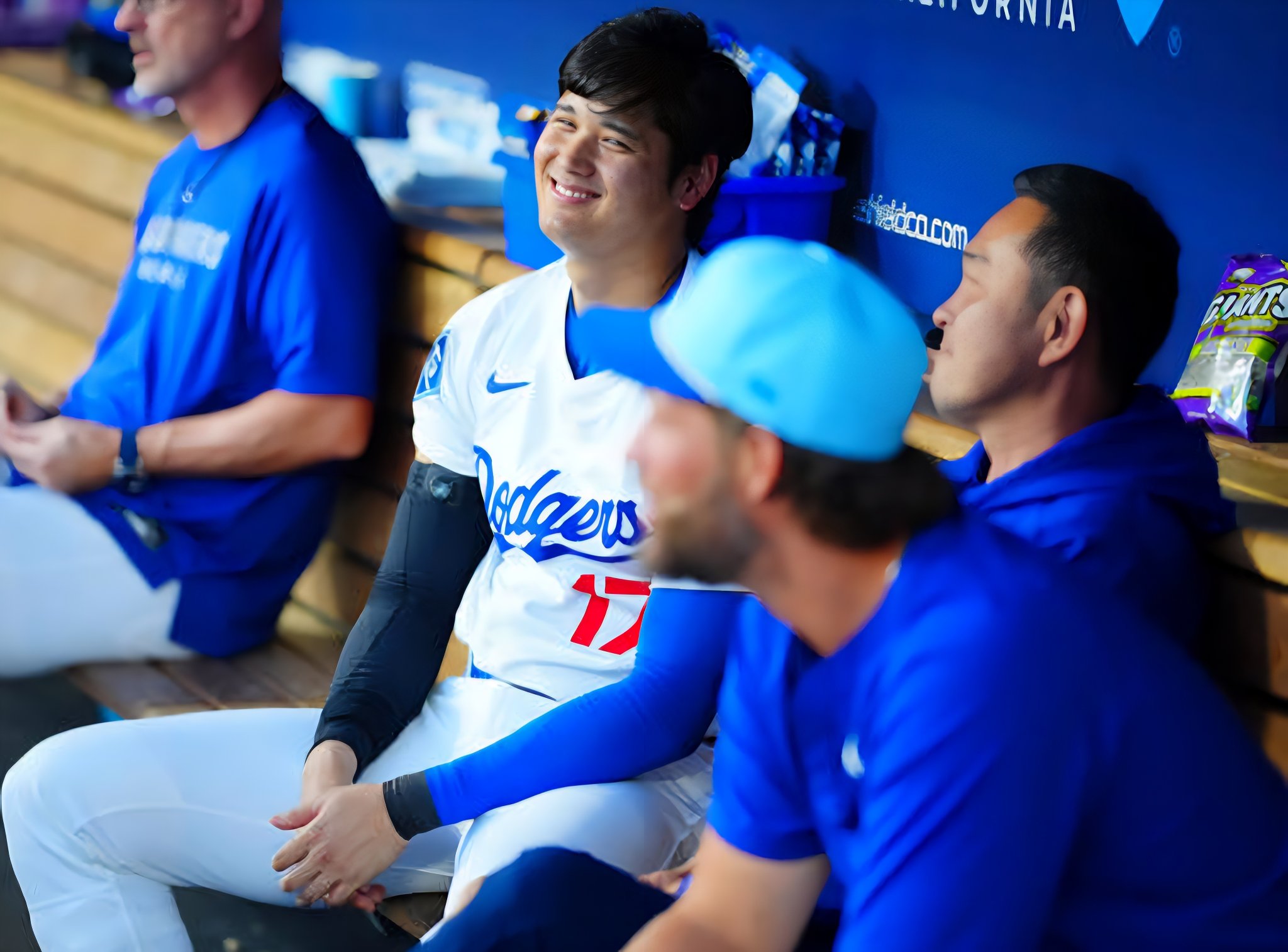 alishekiさん専用大谷翔平 502018ToppsTranscendent Amazon.co.jp: 野球翔年II MLB編2018-2024 大谷翔平 ロング