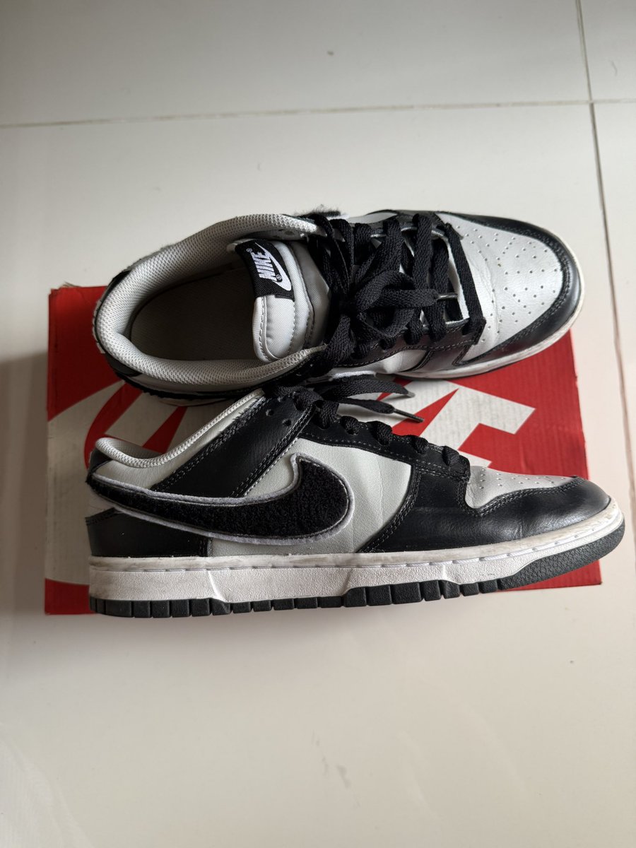 imyourJayB's tweet photo. ส่งต่อ Nike Dunk Low Retro 26 cm
ของแท้ 100% ใช้งานน้อยครั้งมากค่ะ
ส่งต่อ 2,000 จาก 3,600 กดเองกับมือค่า
สนใจสอบถามได้ พร้อมโอนลดได้ค่ะ
#ส่งต่อ #ส่งต่อรองเท้ามือสอง #ส่งต่อรองเท้าผ้าใบ #ส่งต่อรองเท้า #รองเท้ามือสอง #ส่งต่อnike #niketh https://t.co/4imhWAts4k