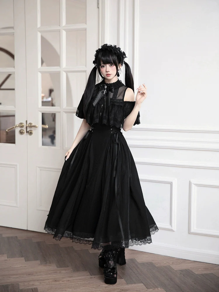 honeywardrobe07's tweet image. &lt;New In&gt;
Nearly 13ft hem circumference for elegant, this Jirai Kei dress is designed with flowing movement 👑🌙✨
Price: $16.99 - $61.99
Available Sizes: S, M, L
Purchase at: honeywardrobe.com/collections/20…
#HoneyWardrobe #JiraiKei #BlackDress #WhiteDress #LongSkirt