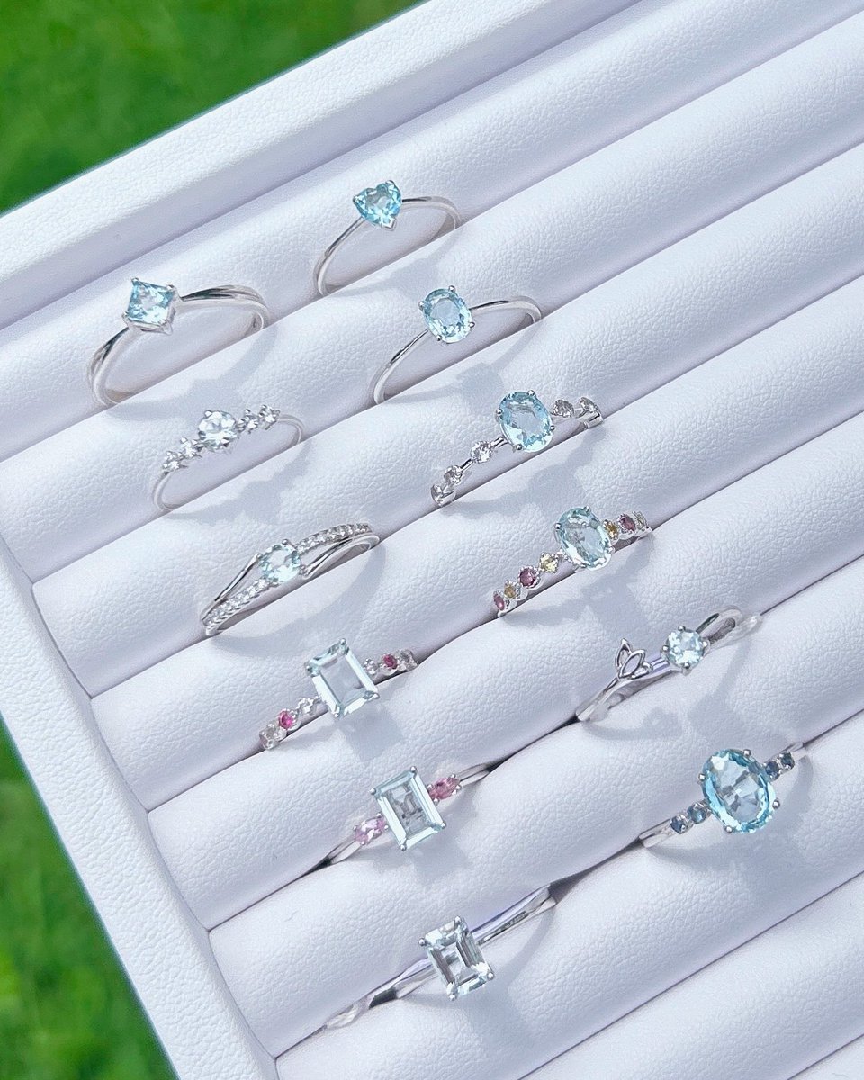 🩵 Aquamarine – calm your soul, speak from the heart.

พกพาความสงบไว้ใกล้ตัว
อความารีน — พลอยแห่งความรักที่มั่นคง และพลังใจที่อ่อนโยน
ช่วยเปิดพลังการสื่อสาร ความเข้าใจ และความรักที่มั่นคง 💙

💍นิยมใส่เพื่อ “ดึงดูดพลังบวกและความสัมพันธ์ที่มั่นคง”

#พลอยแท้จันทบุรี #สายมู