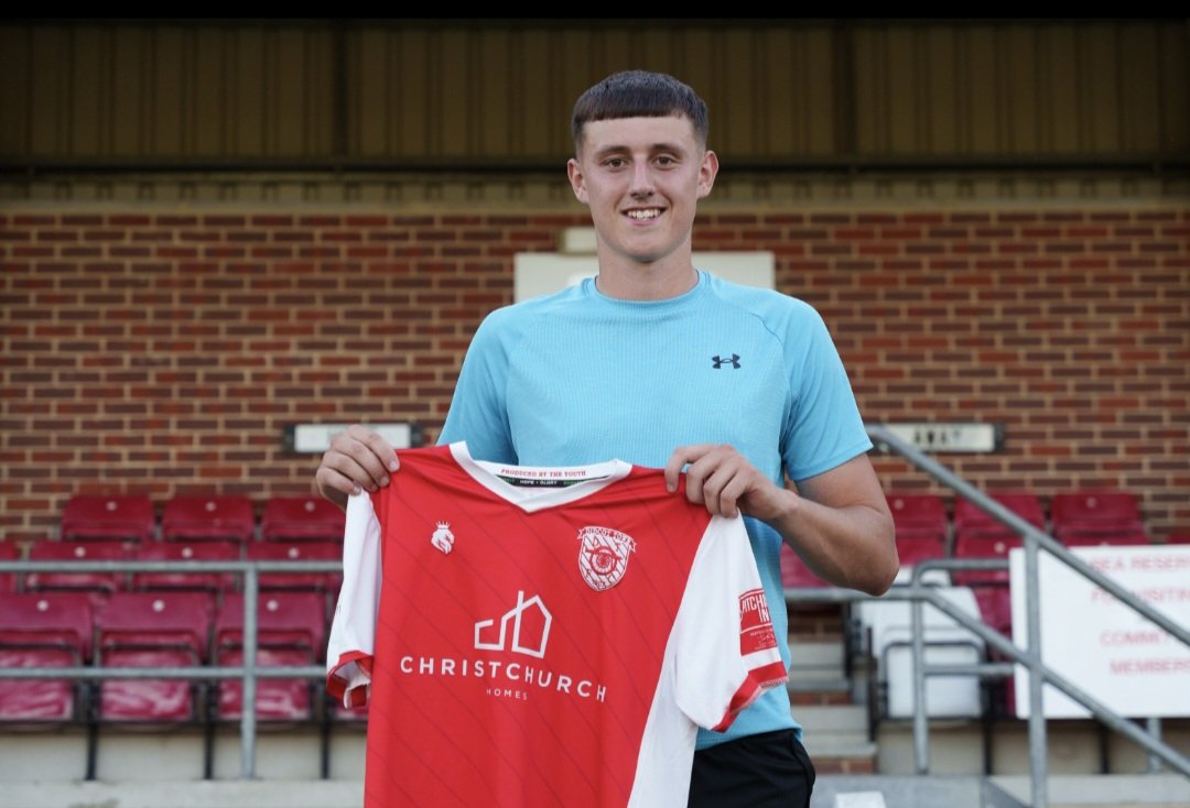 DidcotTownFC's tweet photo. Didcot Town are delighted to welcome Owen James to the club. 

The forward arrives at the Loop Meadow Stadium from Buckingham FC, where he scored 13 goals in 19 appearances last season. 

The 23-year-old has also played for Ardley United, Aylesbury United, Kidlington, The Army and The UK Armed Forces. In 2022/23, he made a dream start for The UKAF, scoring a hat-trick on his debut. His form saw him named the Young Player of the Year after finishing the season as the leading goalscorer.

Welcome @owenjames3813.