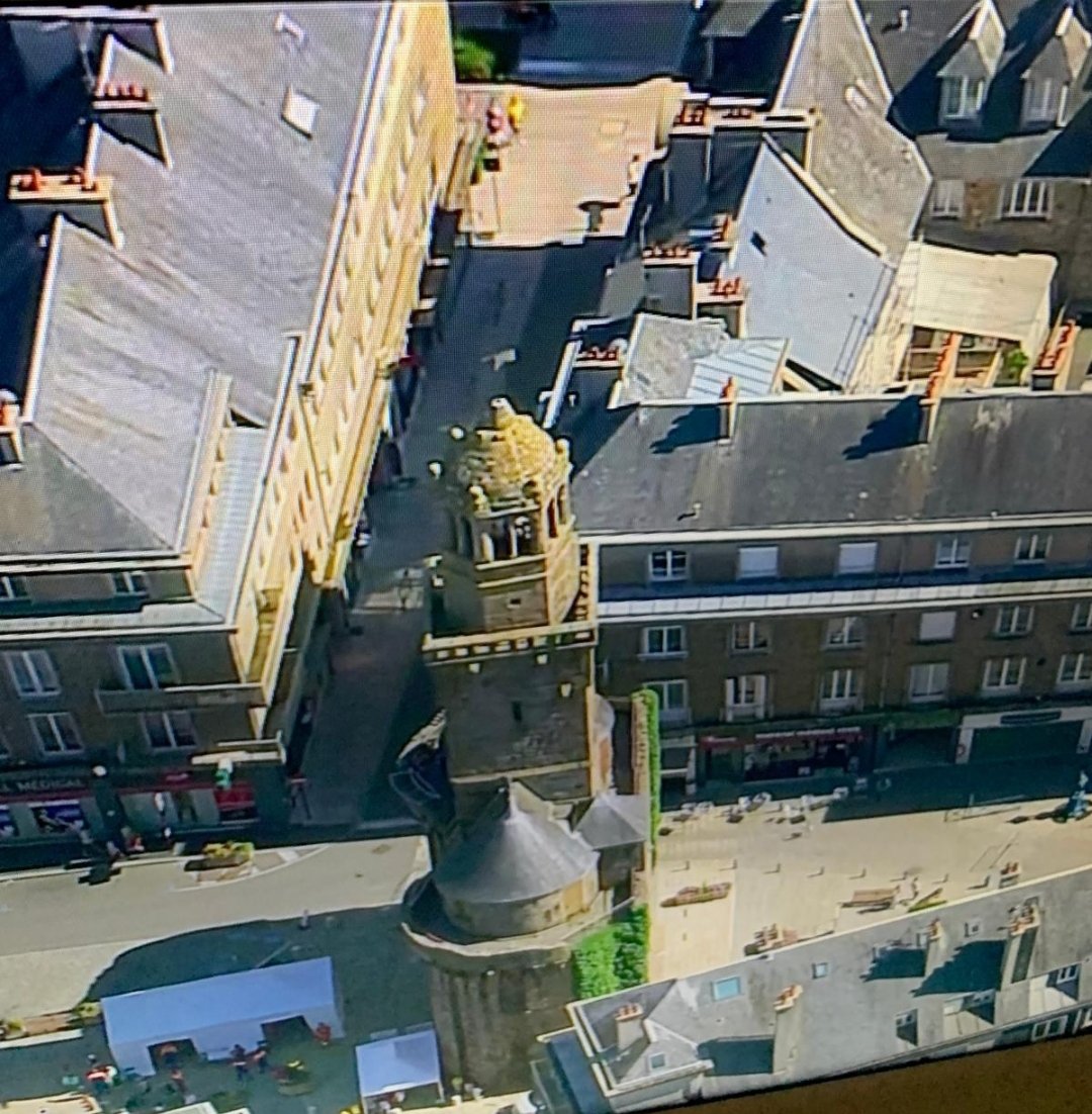 Francis Letellier (@letellier_ftv) on Twitter photo 40% de parts d'audience pour le <a href="/LeTour/">Tour de France™</a> hier à #Vire <a href="/Francetele/">France Télévisions</a>
Quand le sport et la beauté de la #Normandie se conjuguent... 40% de parts d'audience pour le <a href="/LeTour/">Tour de France™</a> hier à #Vire <a href="/Francetele/">France Télévisions</a>
Quand le sport et la beauté de la #Normandie se conjuguent...