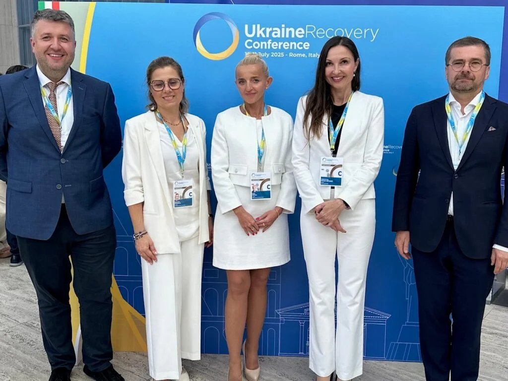 Nasza przedstawicielka na Ukraine Recovery Conference!

W Rzymie reprezentowała nas Sylwia Krasoń-Kopaniarz, prezes zarządu Impel Ukraine i członek zarządu Międzynarodowego Stowarzyszenia Przedsiębiorców Polskich na Ukrainie.

bit.ly/impel225