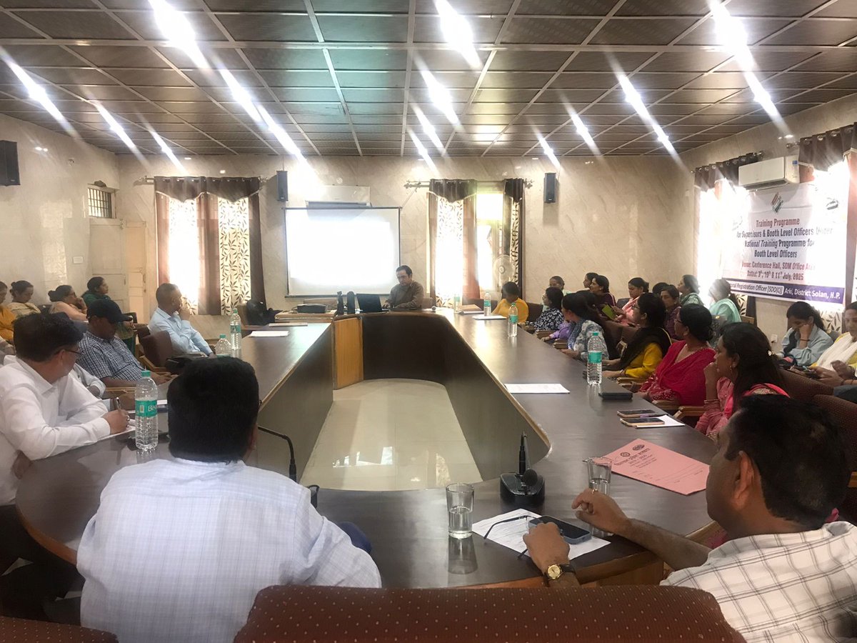 deo_solan's tweet image. Training of 1st batch of Booth level Officers and Supervisors of 50-Arki AC under National Training Programme for Booth Level Officers, conducted on 10th july 2025 in conference hall of SDM Office Arki.@hpelection