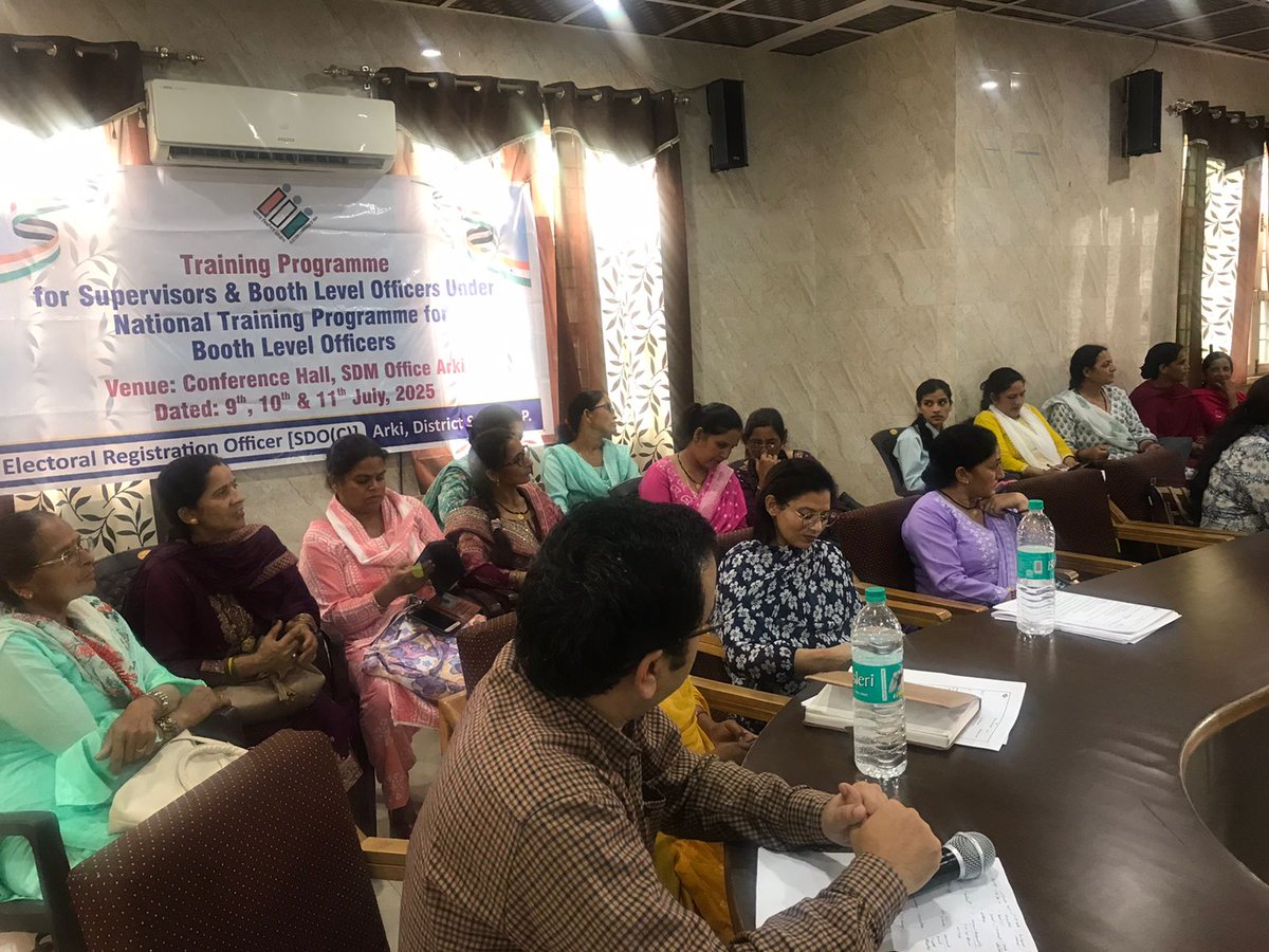 deo_solan's tweet image. Training of 1st batch of Booth level Officers and Supervisors of 50-Arki AC under National Training Programme for Booth Level Officers, conducted on 10th july 2025 in conference hall of SDM Office Arki.@hpelection