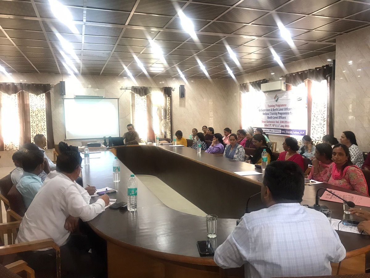 deo_solan's tweet image. Training of 1st batch of Booth level Officers and Supervisors of 50-Arki AC under National Training Programme for Booth Level Officers, conducted on 10th july 2025 in conference hall of SDM Office Arki.@hpelection