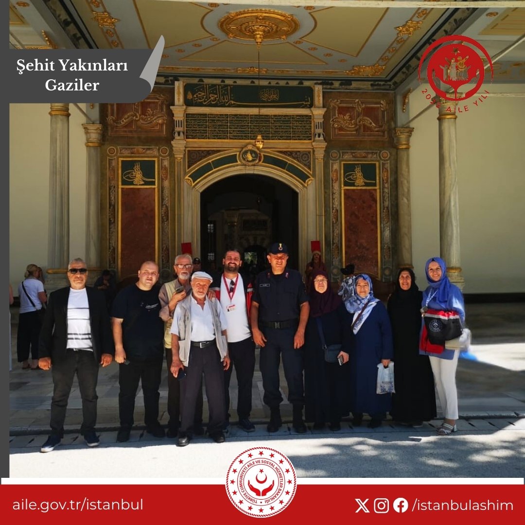 istanbulashim's tweet photo. 🇹🇷 2025 'Aile Yılı' kapsamında "Ailemiz İnancımız, Ailemiz Geleneğimiz, Ailemiz Değerlerimiz" temasıyla Şehit Yakınlarımız ile Topkapı Sarayını ziyaret ediyoruz.

📍Tuzla
📍Ümraniye

#AileYılı

@omerturan81
@ashb_sehitgazi
@tcailesosyal https://t.co/vVQ9LSwUdl