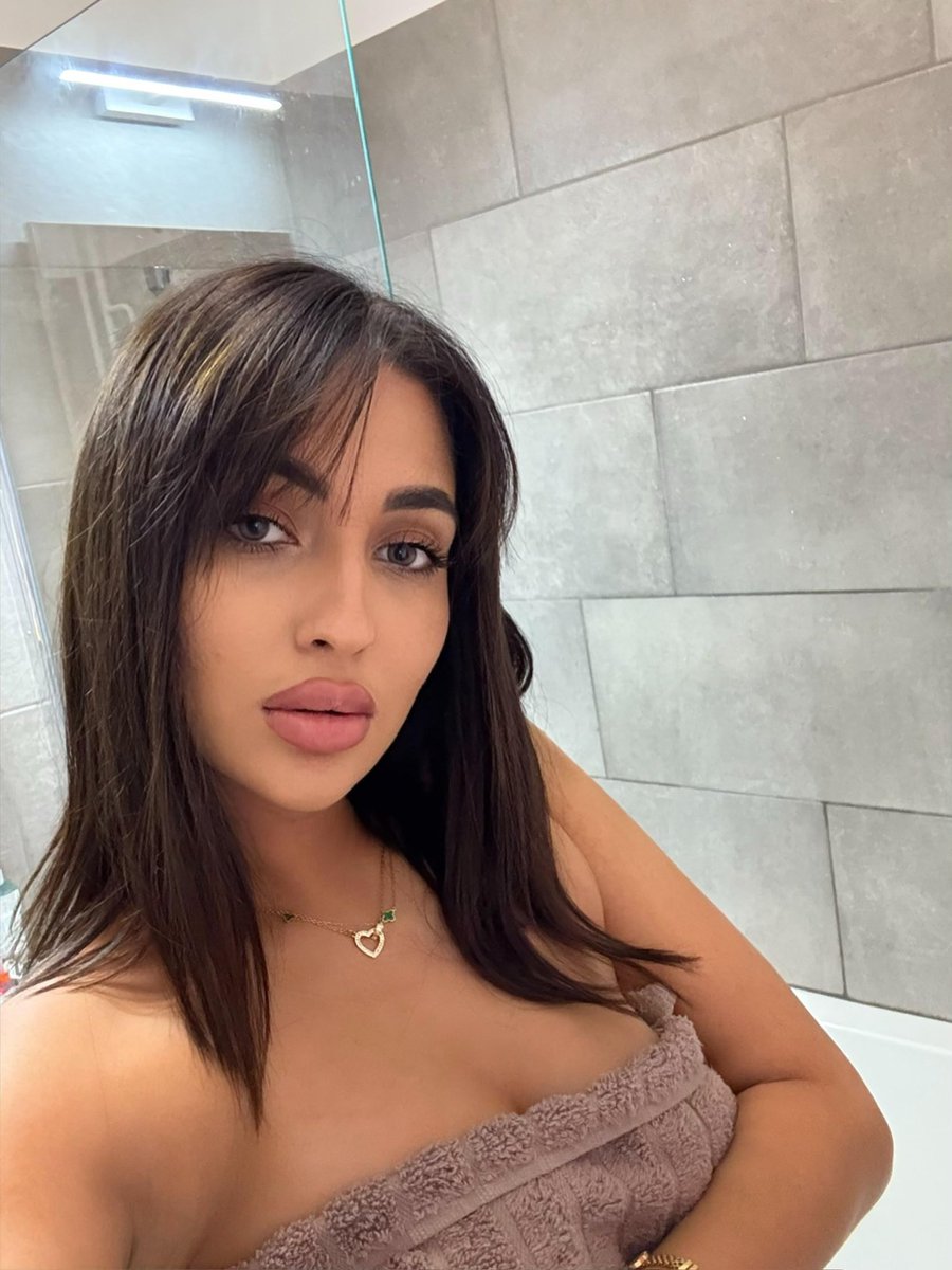 El ne felejts kommentelni, vagy kihagyod a meglepit privatban