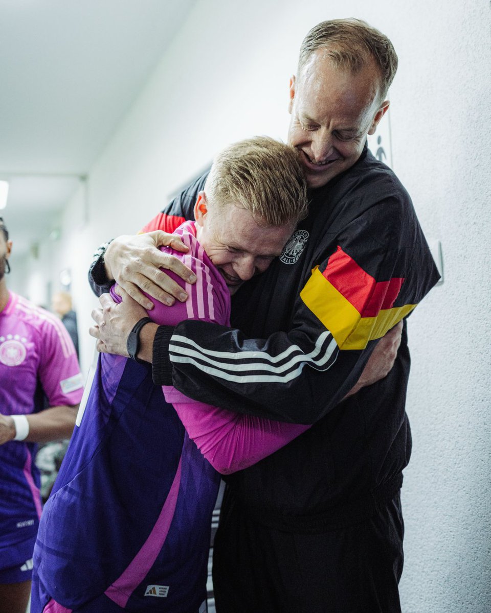 DFB_Team's tweet image. Happy Birthday, Jonny! 🖤❤️💛
#dfbteam | 📸 DFB/ Philipp Reinhard