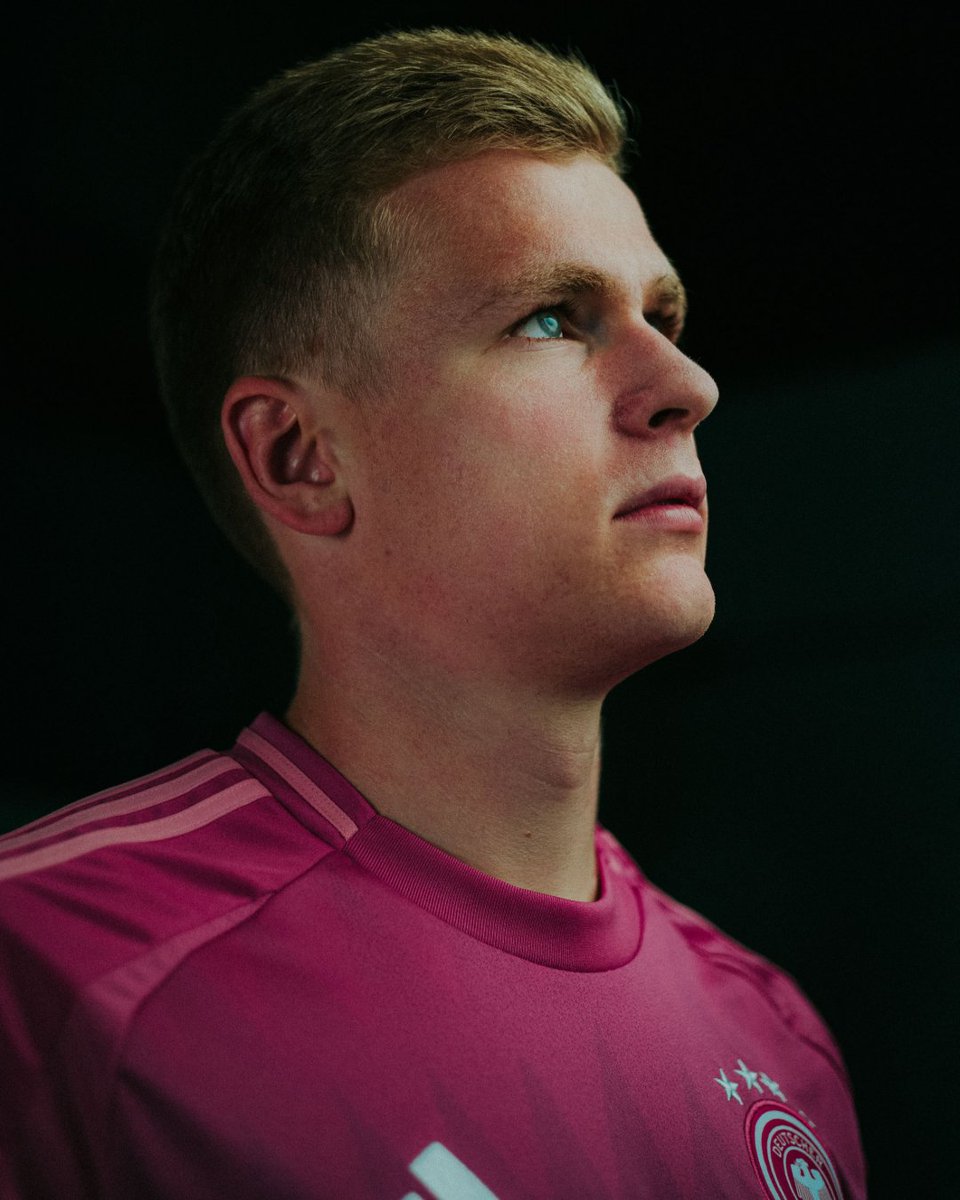 DFB_Team's tweet image. Happy Birthday, Jonny! 🖤❤️💛
#dfbteam | 📸 DFB/ Philipp Reinhard