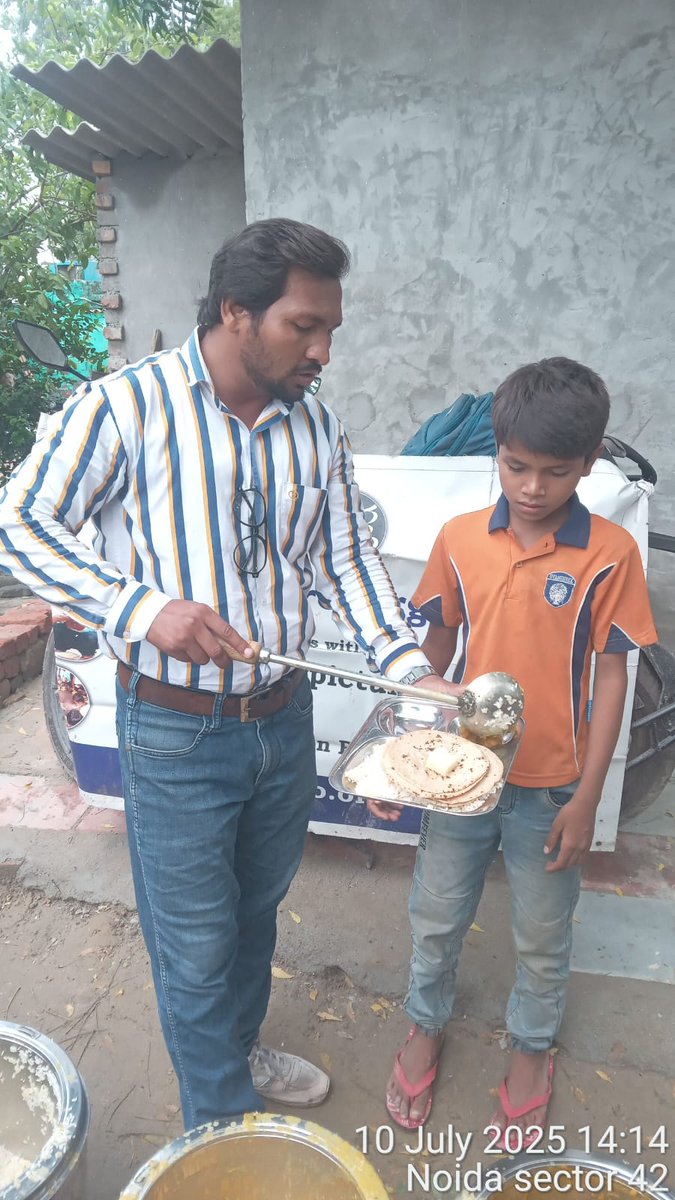 agwo_org's tweet image. Every child deserves the chance to grow, learn, and dream without the burden of hunger. At AGWO, our Daily Feeding Program is dedicated to making that a reality. This simple plate of food is more than sustenance—it&apos;s a lifeline, a symbol of hope.

#AGWO #DailyFeedingProgram