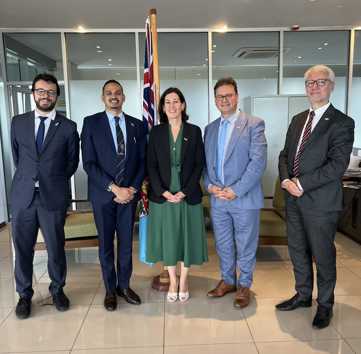 ambafrancefj's tweet image. Parliamentary diplomacy, a powerful tool for ๐ซ๐ท๐ซ๐ฏ relations. This week, a delegation from ๐ซ๐ท@AssembleeNat was in Fiji. MPs @phgosselin, @ArthurDelaporte & @MarionDepute41 met w/ Dep. Speaker & Ass. Minister @lenoraqfj, @sivendram13, @UNAIDS, ๐ซ๐ท community as well as @ForumSEC SG.