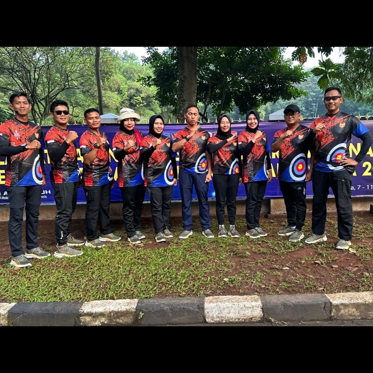 Atlit Jingga Knight Archery Ikuti Lomba Panahan POR AU Tahun 2025
kopasgat.tni-au.mil.id/2025/07/11/atl…