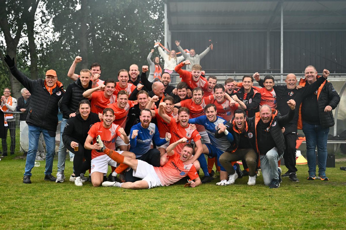 v.v. Kagia (@vvkagia) on Twitter photo 2e klasse A seizoen 2025 - 2026. Een verrassende competitie indeling met: ASV Arsenal, Amstelveen/Heemraad, Argon, CSW, Foreholte, Jong Holland, Kagia, LFC, Nieuwkoop, SCPB '22, Stormvogels ijvv, UVS, VSV.
<a href="/voetbalinleiden/">Amateurvoetballeiden</a> 2e klasse A seizoen 2025 - 2026. Een verrassende competitie indeling met: ASV Arsenal, Amstelveen/Heemraad, Argon, CSW, Foreholte, Jong Holland, Kagia, LFC, Nieuwkoop, SCPB '22, Stormvogels ijvv, UVS, VSV.
<a href="/voetbalinleiden/">Amateurvoetballeiden</a>