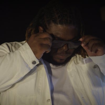 PhligMagtic's tweet photo. #NewProfilePic

Wild that I've been MIA all year, but get ready for a crazy comeback! My brand new song Money Callin drops on 07/18 and the music video lands the following week on 07/25. Plus, my new EP is just around the corner! #NewMusicFriday #NewSingle https://t.co/u3vkoAMWT0