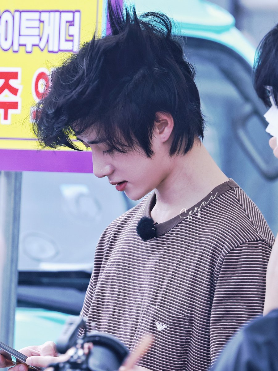 Segaiwu's tweet image. 250710
๊ธฐํนํ๋ค๐คฒ๐ป
#BEOMGYU #๋ฒ๊ท #ใใ ใฎใฅ
#TXT_BEOMGYU #TXT_๋ฒ๊ท
#TOMORROW_X_TOGETHER
#ํฌ๋ฐํฌ #TXT #ํฌ๋ชจ๋ก์ฐ๋ฐ์ดํฌ๊ฒ๋