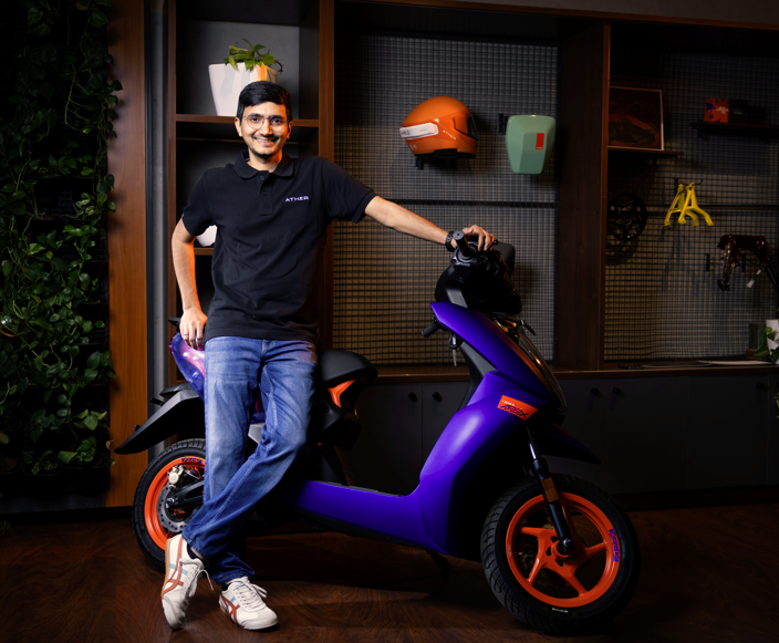 ET Auto (@etauto) on Twitter photo Ather to ride ‘The Juggernaut’ wave in its next growth chapter!
✒️ Murali Gopalan
🔗 Read more: auto.economictimes.indiatimes.com/news/two-wheel…
<a href="/atherenergy/">Ather Energy</a> <a href="/tarunsmehta/">Tarun Mehta</a> <a href="/swapniljain89/">Swapnil Jain</a> #AtherEnergy #EVInnovation #ElectricTwoWheelers #TheJuggernaut #EVMobility #FutureOfMobility #ETAuto Ather to ride ‘The Juggernaut’ wave in its next growth chapter!
✒️ Murali Gopalan
🔗 Read more: auto.economictimes.indiatimes.com/news/two-wheel…
<a href="/atherenergy/">Ather Energy</a> <a href="/tarunsmehta/">Tarun Mehta</a> <a href="/swapniljain89/">Swapnil Jain</a> #AtherEnergy #EVInnovation #ElectricTwoWheelers #TheJuggernaut #EVMobility #FutureOfMobility #ETAuto