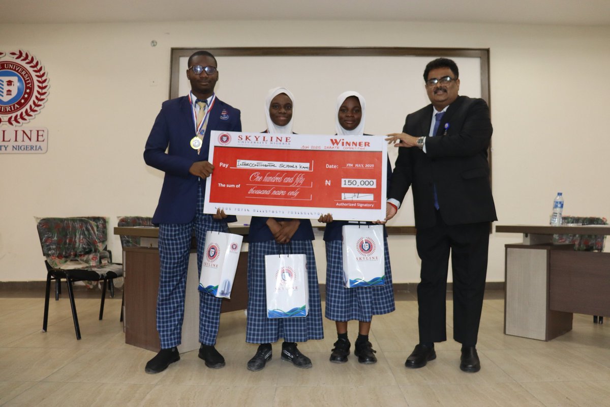 Pictures from the just concluded Cross fire inter school debates between private secondary schools in Kano State that happened at Skyline University Nigeria.

#crossfiresdebate #skylineuniversity