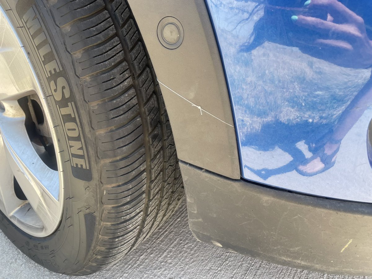 rumplesolakskin's tweet photo. En son İzmir opel egem servisinin elinin değdiği tamponumuz dağıldı, toparlamaya çalışıyoruz. Teşekkürler opel egem sayende ailecek otobanda ölümden döndük. https://t.co/otS7VGeaGL